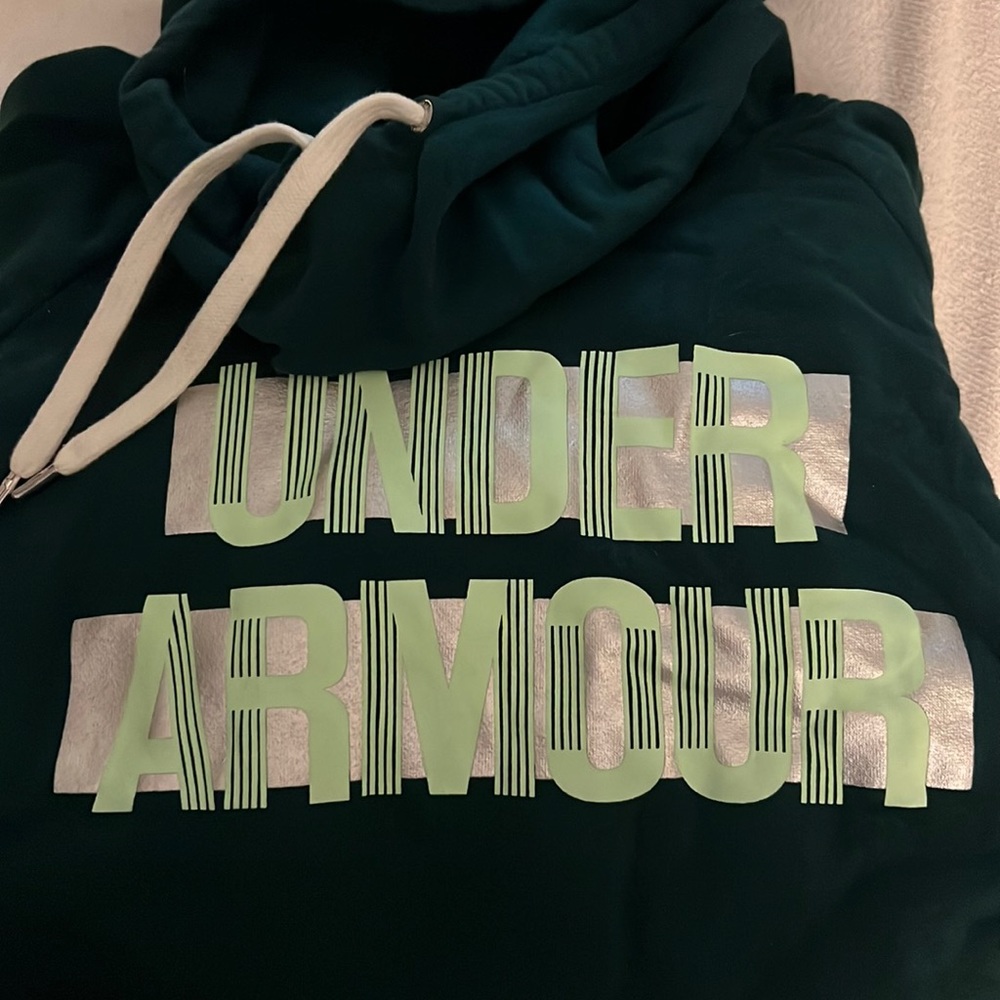 Under Armour Hoodie